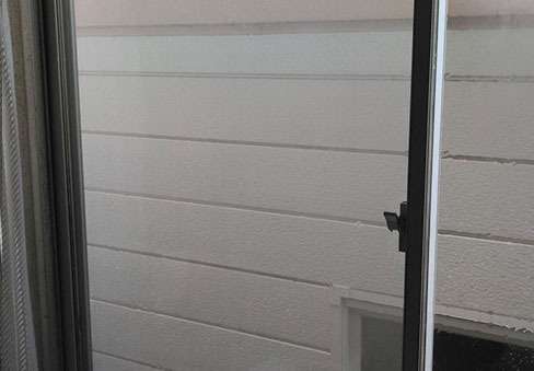 ガラスフィルム貼り